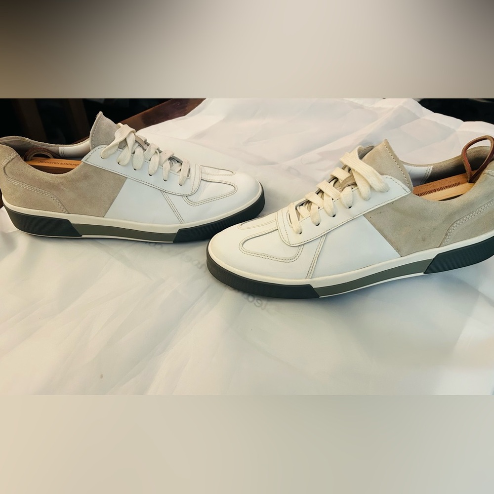 Vince Cream Leather Footwear